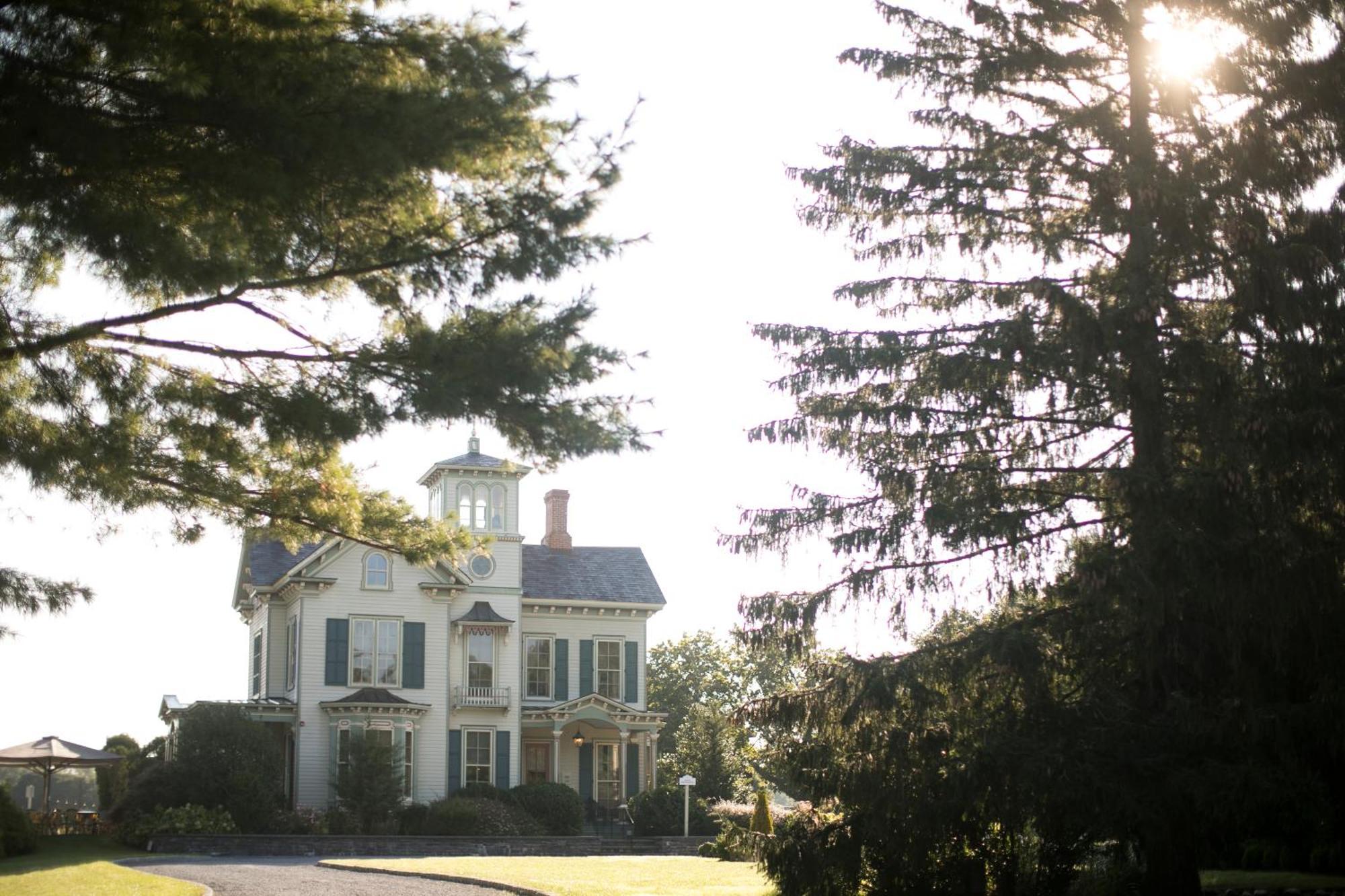 Jedediah Hawkins Inn ジェームズポート エクステリア 写真
